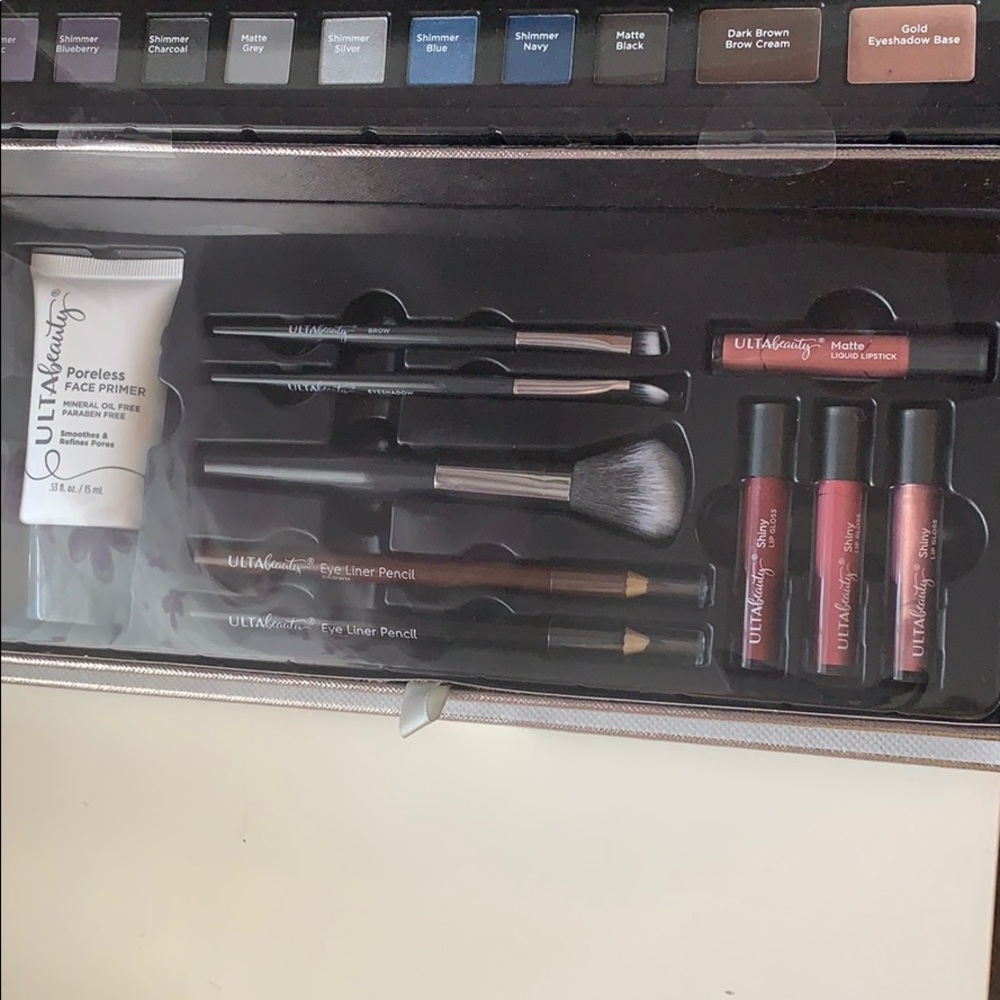 makeup set !!! - Picture 4 of 5